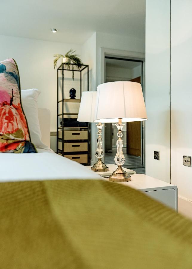 Riverside 2-Bedroom Apartments London Exterior photo