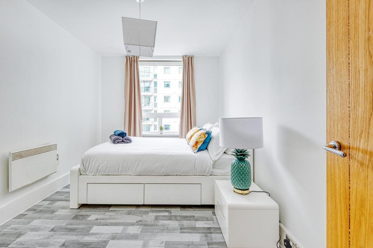 Riverside 2-Bedroom Apartments London Exterior photo